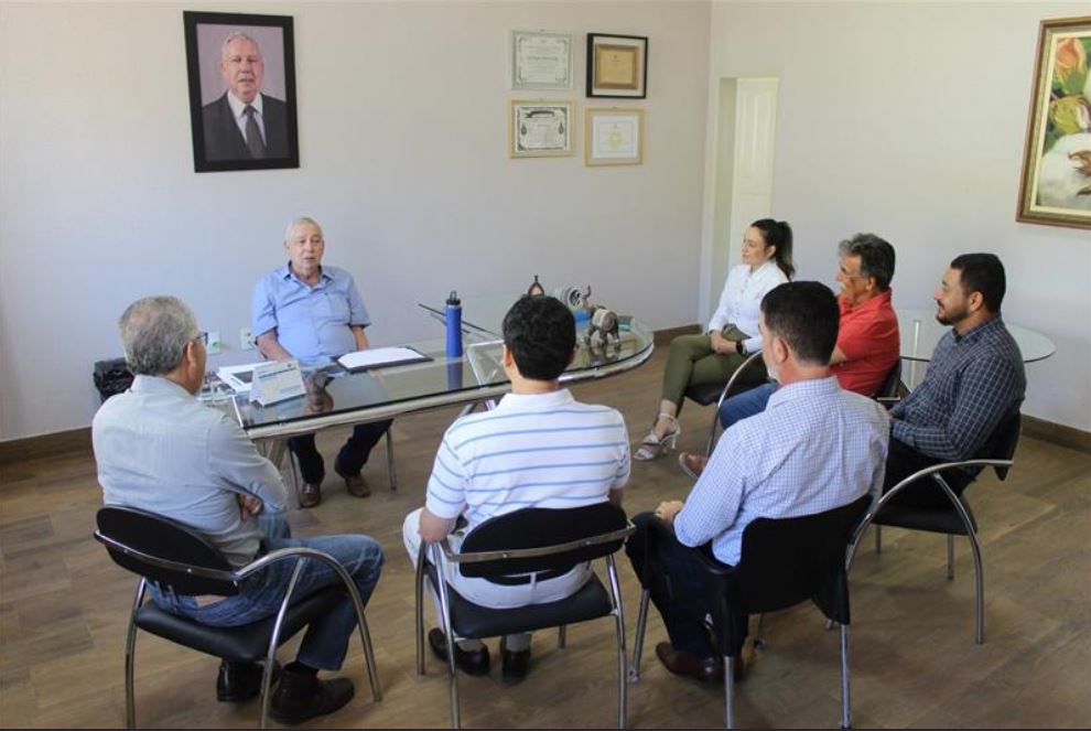 Prefeito Nilo Coelho se reúne com a diretoria do SICOOB CREDINOR, que apresenta balanço positivo na cidade