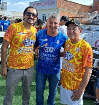 Prefeito Interino Nal Azevedo realiza abertura do 30º Passeio Ciclístico de Guanambi e destaca parceria com o Rotary e Casa da Amizade